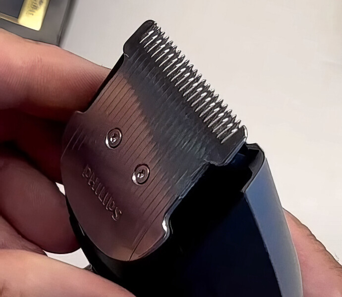 Philips HC9450/15 im Test: Präzise Haarschnitte mit Titan-Klingen